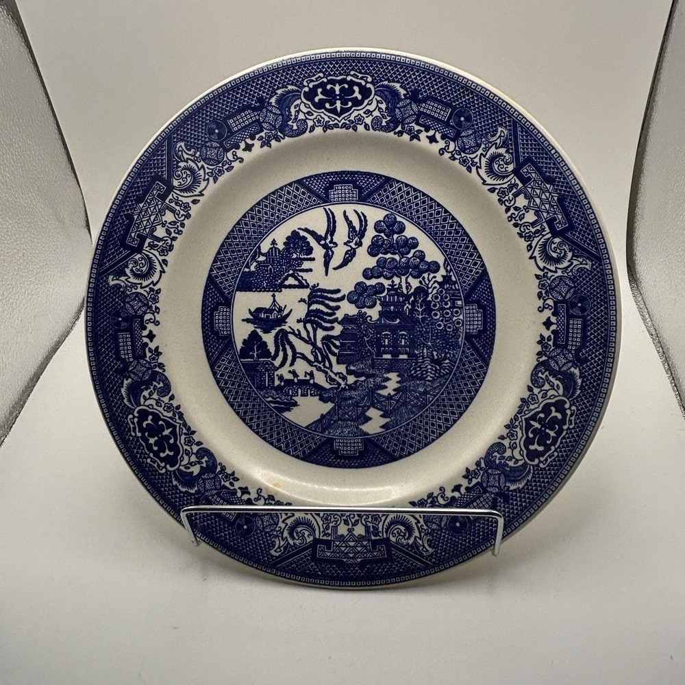 BLUE WILLOW WARE Royal China Dinner Plate 10" Lot Of 2 Plates‎ Vintage Ironstone
